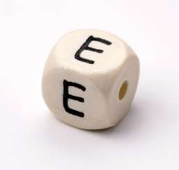 3260904 Schnulli-Buchstaben Würfel 10mm, 10St E 