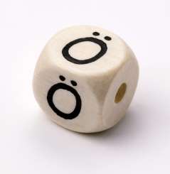 3260927 Schnulli-Buchstaben Würfel 10mm, 10St Ö 