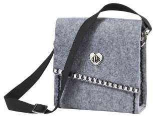 3435683 Täschchenitzbühel Herz verziert mohnrot 