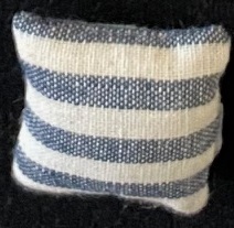 3481149 Kissen 2,8x2,8cm dunkelb/gestr 2St 