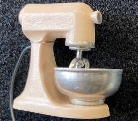 3481163 Küchenmaschine 3x3x2cm rose 