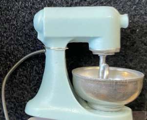 3481164 Küchenmaschine 3x3x2cm hellblau 