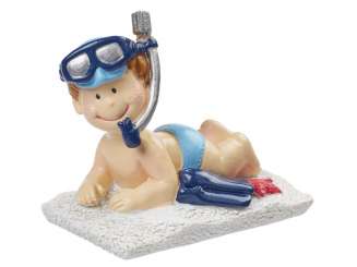 3871124 Badefigur Junge liegend 7,5cm  