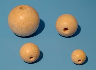 557015 Holzkugeln 15mm 3mm Loch  200 St 