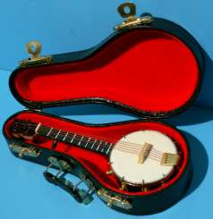 588957 Banjo 12cm braun/weiss in Koffer 