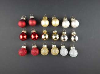599712 Christbaumkugeln 2cm 18St. silber/gold/rot 